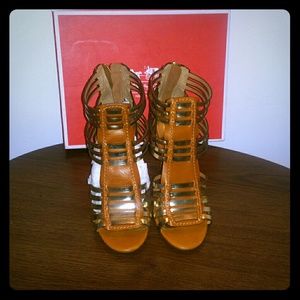 Coach beautiful Ginger & Gold Lucy leather sandal